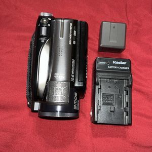 Panasonic HDC-HS250 Black Hard Drive Camcorder 10.6 Mega Pixels W/charger Tested